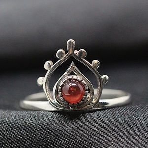 Sterling Silver Mexican Fire Opal. Size 7.75